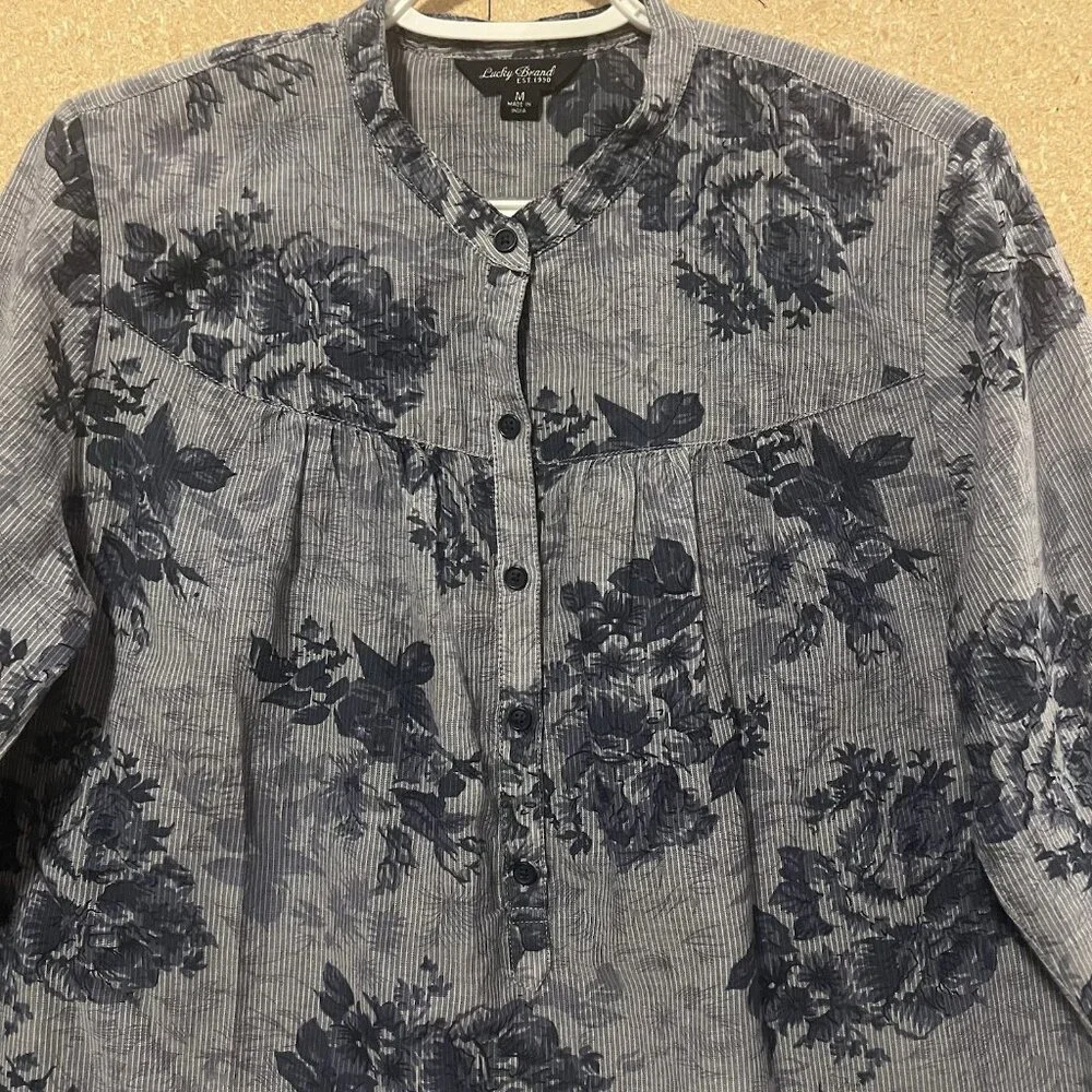 Lucky Brand Top Women’s Shirt Striped Floral Size Médium Blue Cotton Casual Boho - Picture 6 of 9